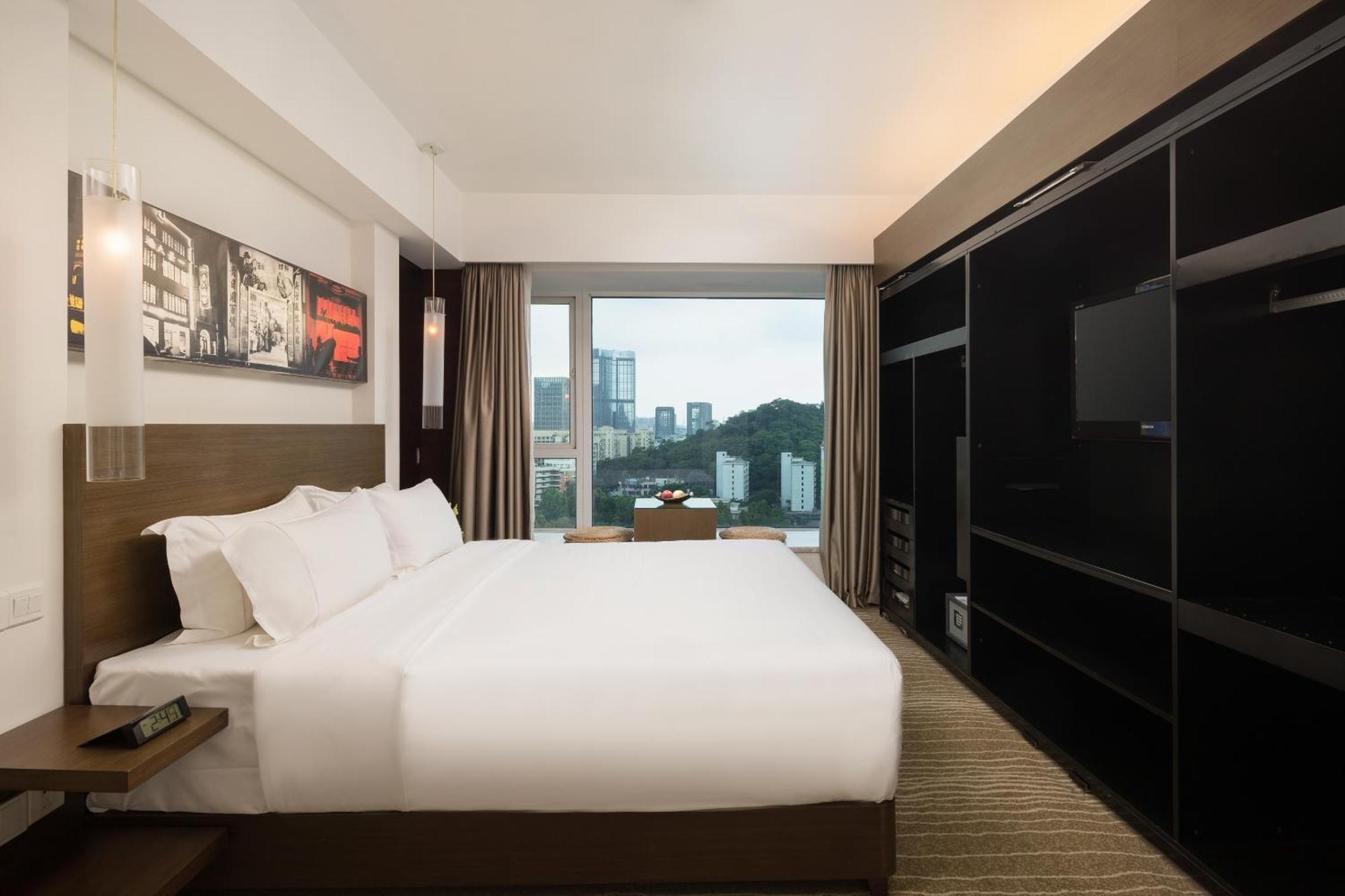 Yuwa Hotel Canton Extérieur photo