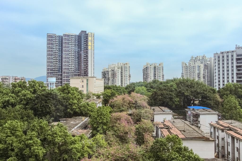 Yuwa Hotel Canton Extérieur photo