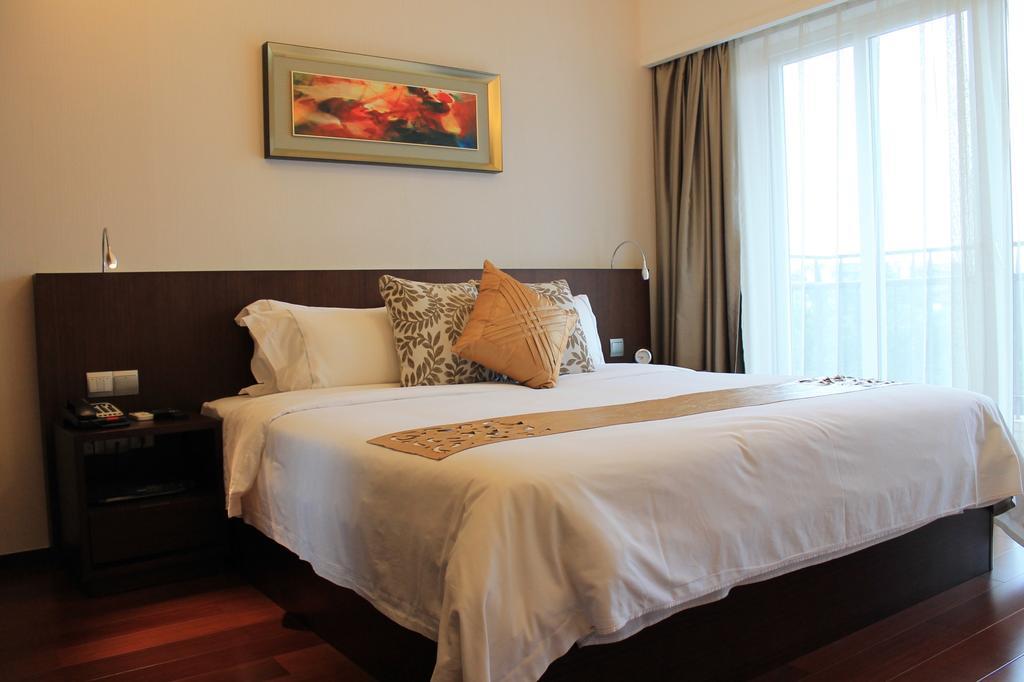 Yuwa Hotel Canton Extérieur photo